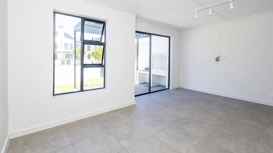 2 Bedroom Property for Sale in Le Coste Estate Western Cape